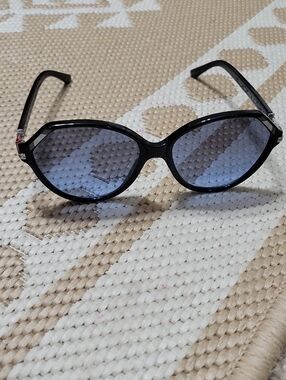 Tory Burch Black Frame Sunglasses with Blue Gradient Lenses